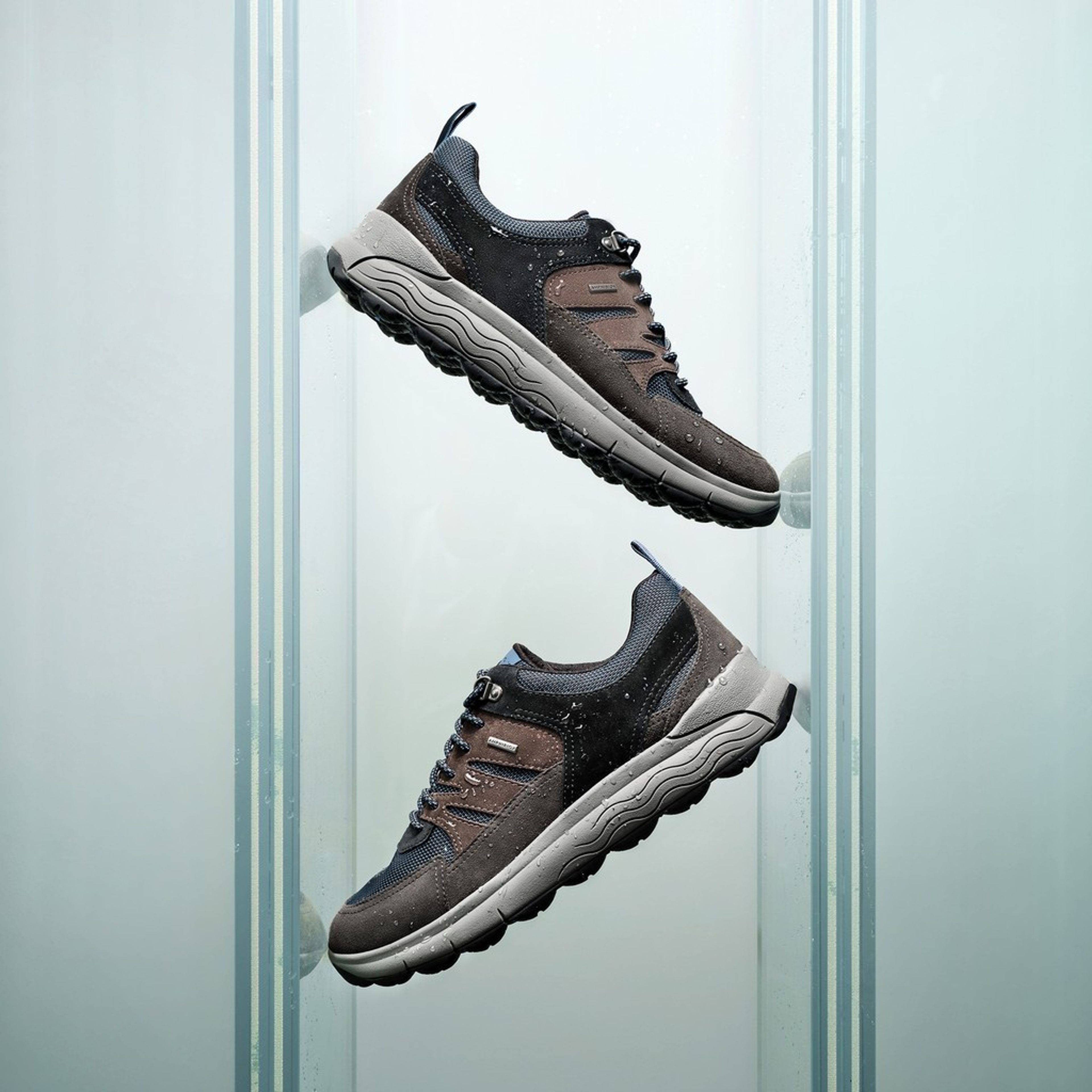 Ciemnobrązowe sneakersy męskie Geox Spherica 4X4 B ABX - 009