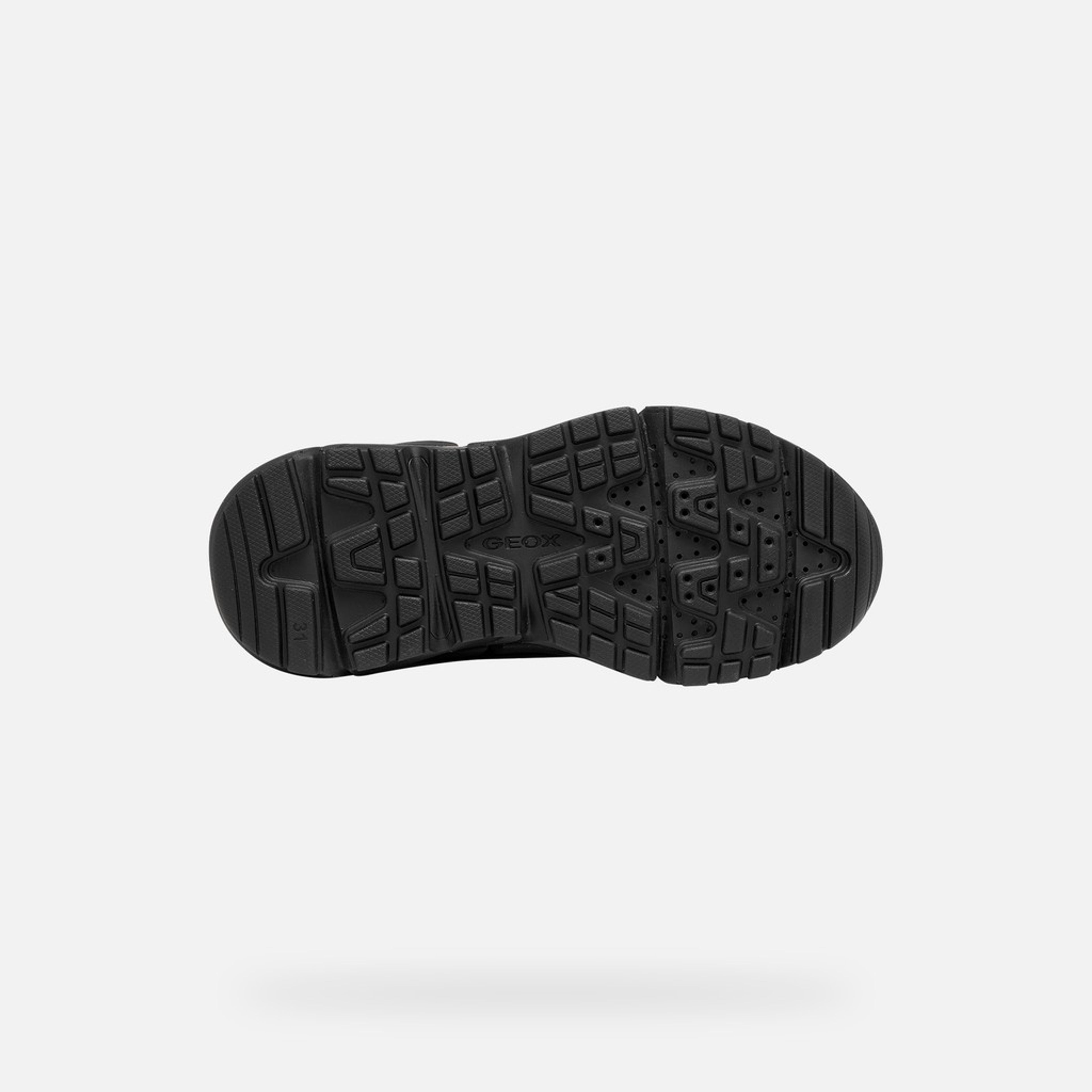 Čierna chlapčenská členková obuv Geox Flexyper Plus - 007