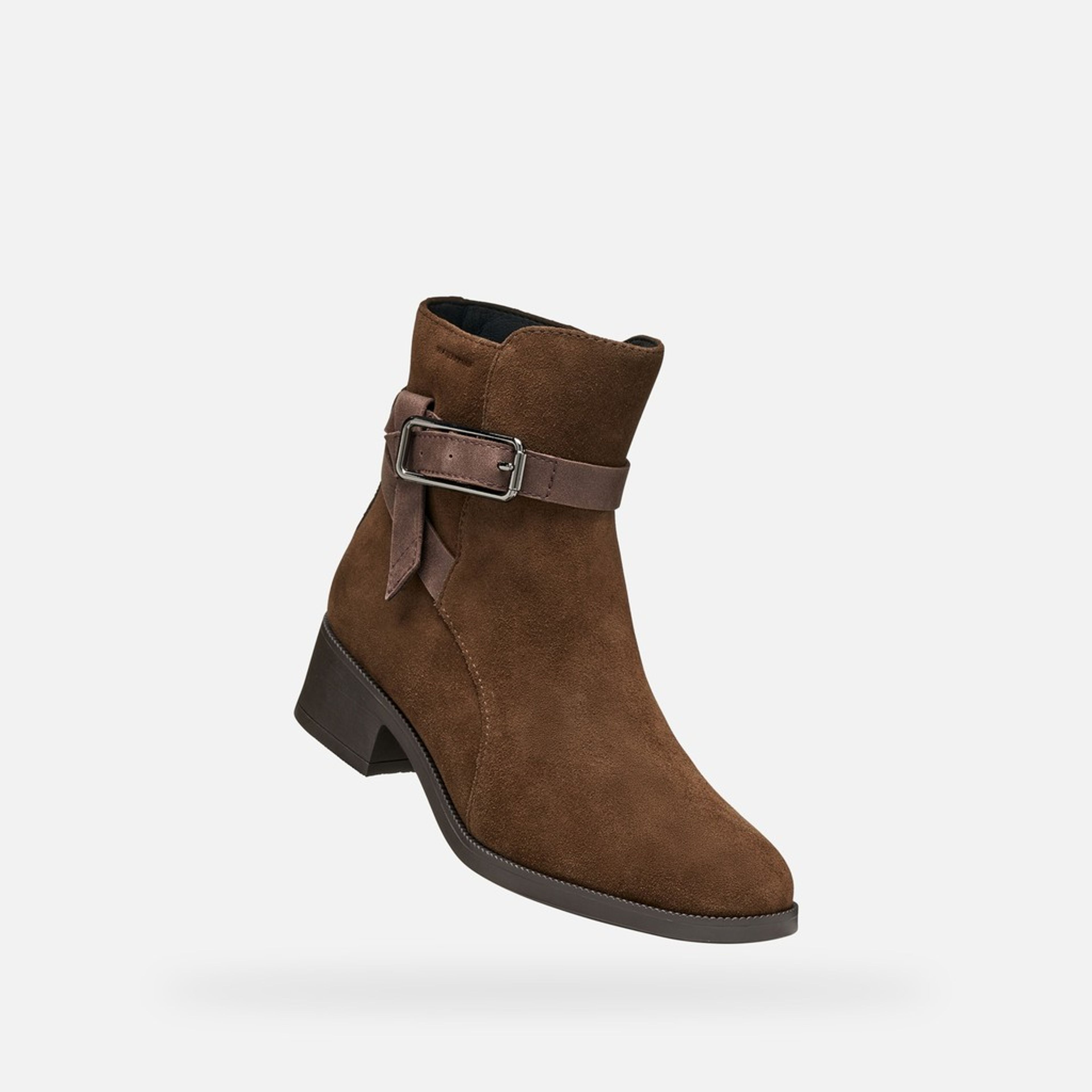 Ghete maro închis pentru femei Geox Camexia WPF - 005