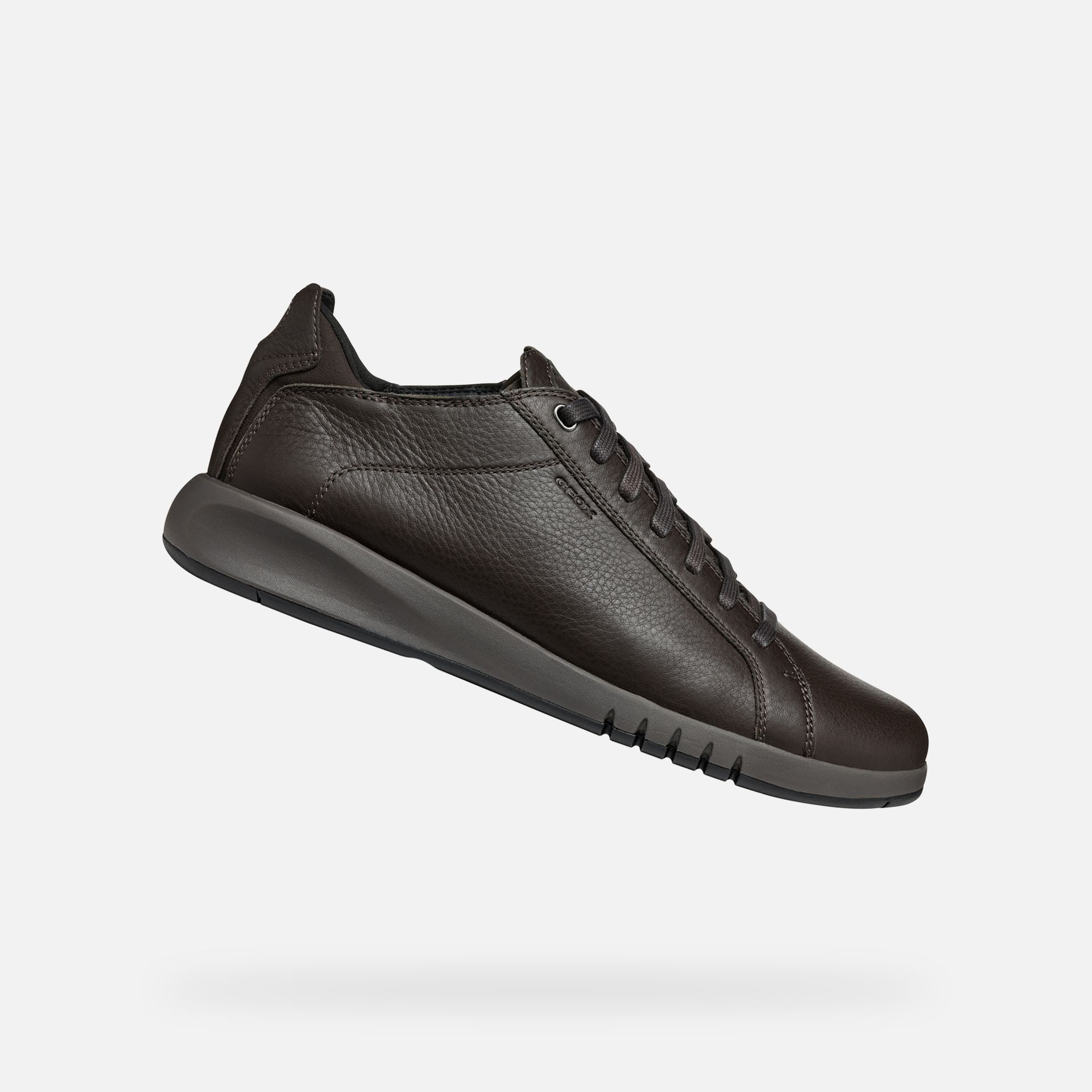 Brązowe męskie trampki Geox Aerantis - 001