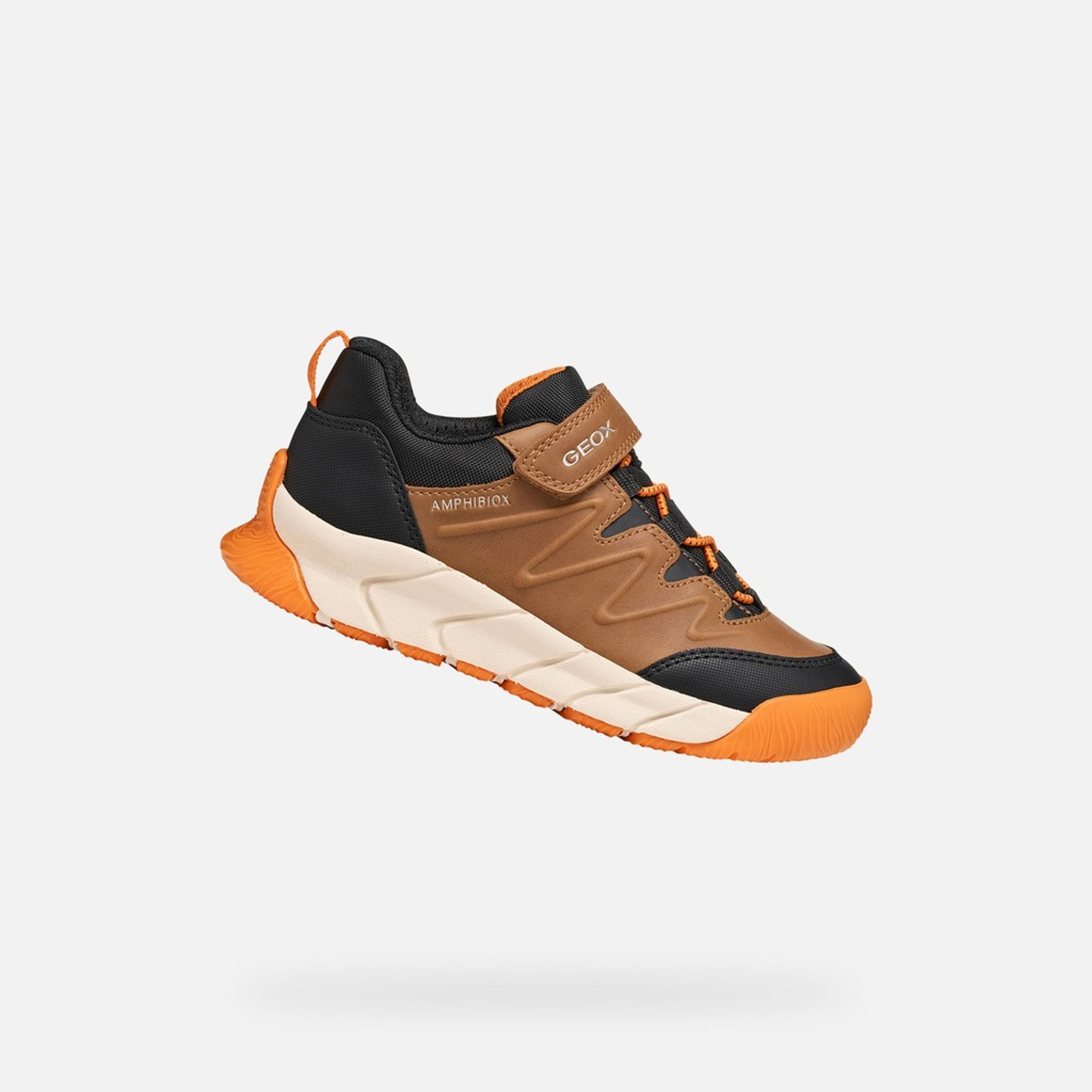 Hnědé chlapecké tenisky Geox Flexyper Pro B - 001