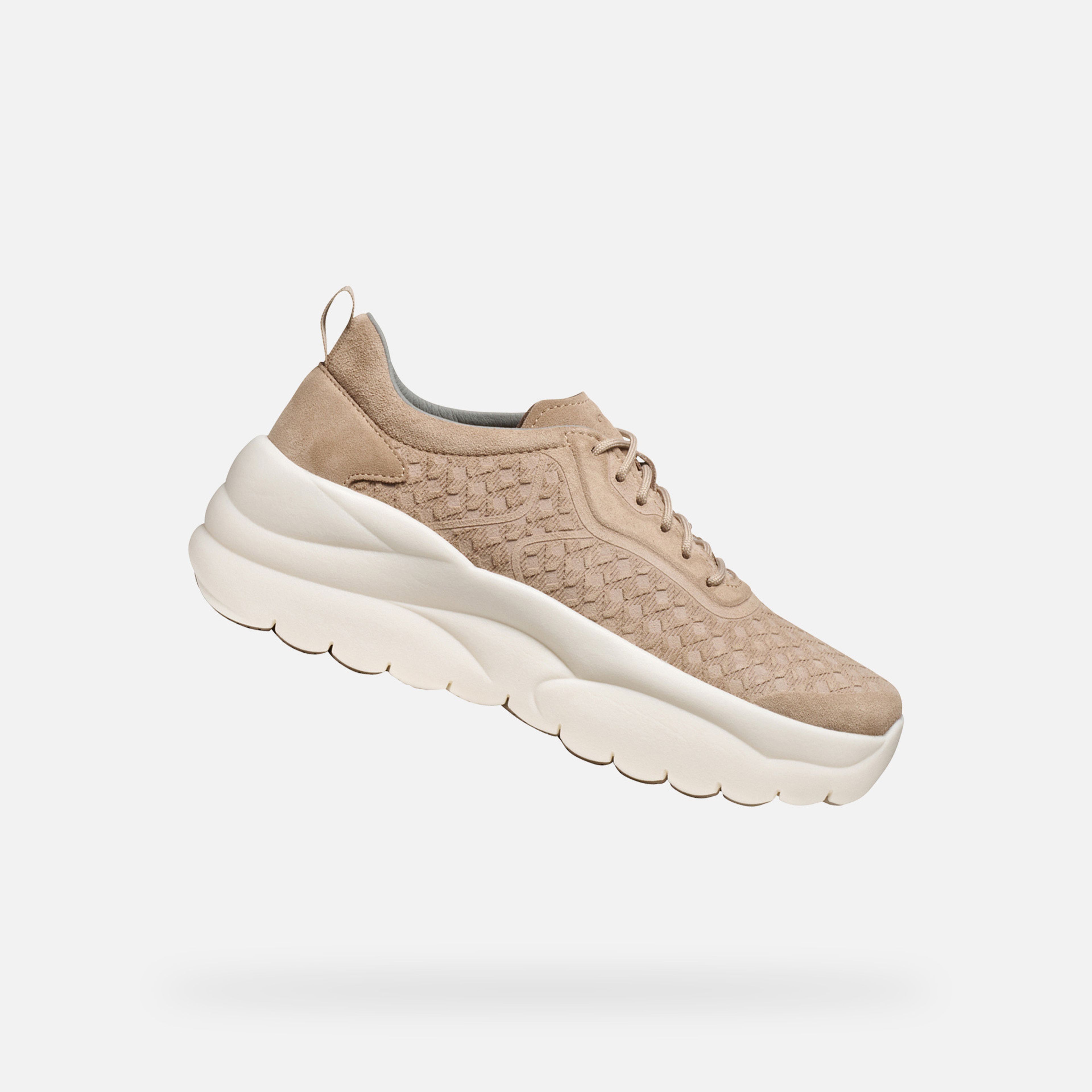 Beżowe sneakersy damskie Geox Xtors