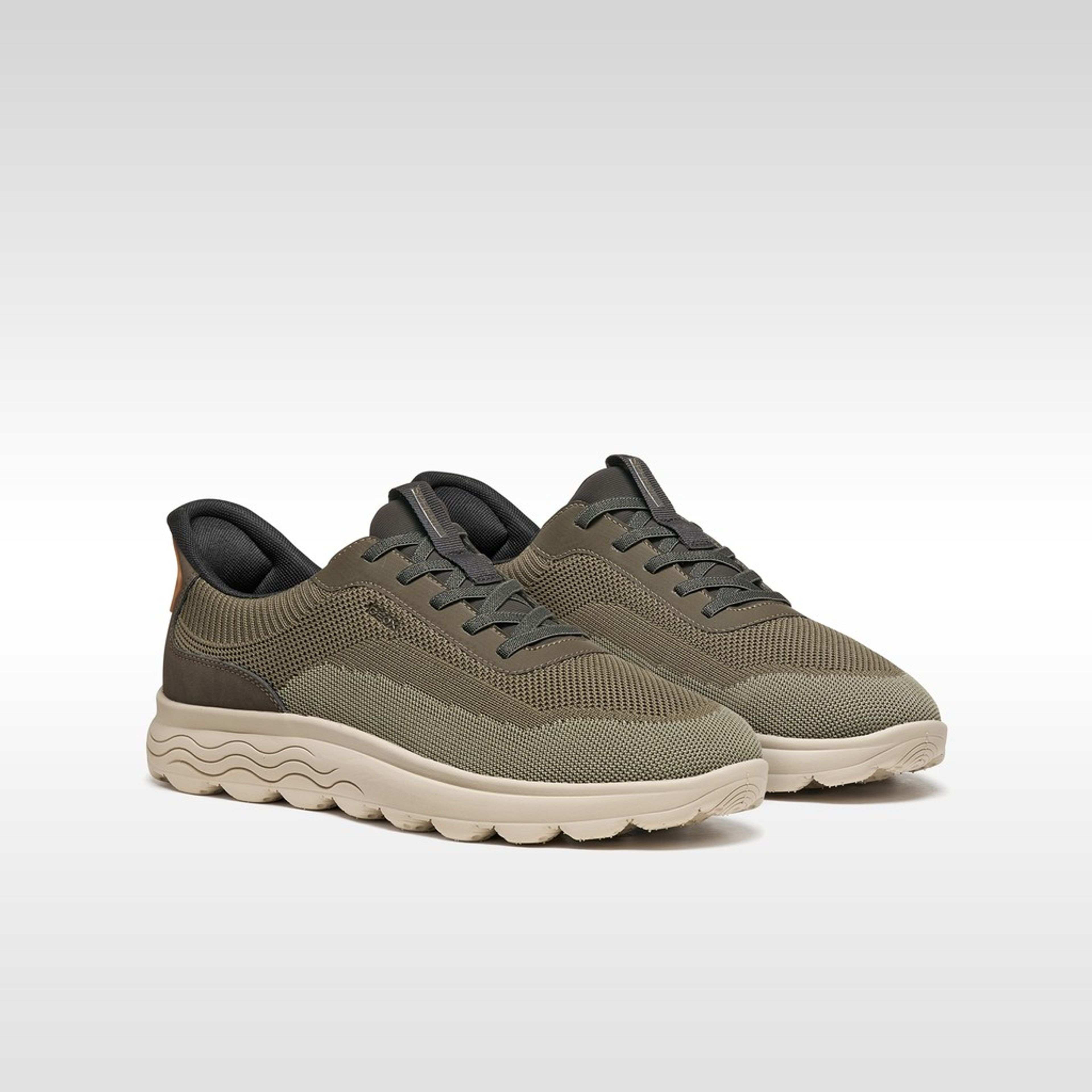 Khaki męskie sneakersy Geox Spherica Plus - 009