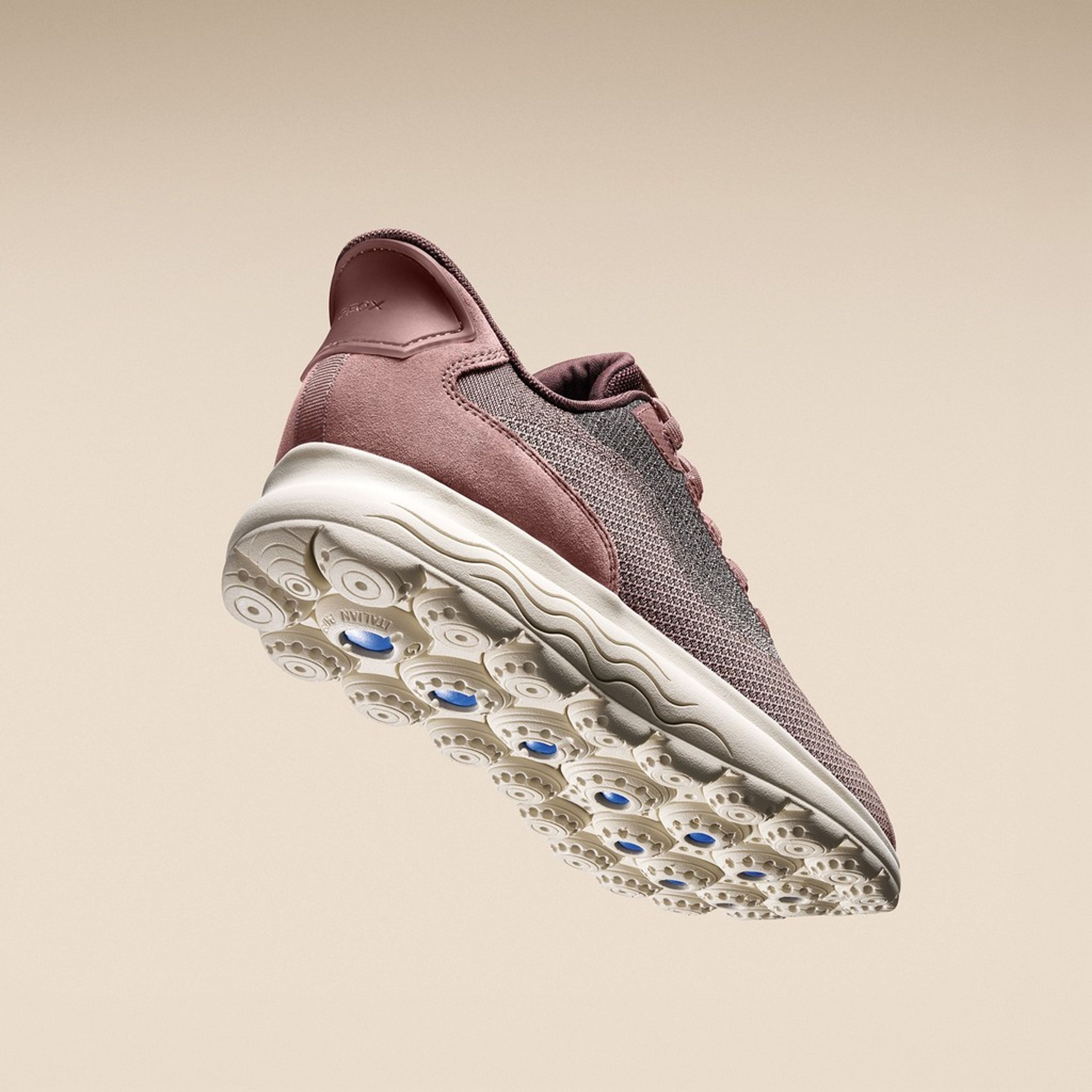 Sneakers roz vechi pentru femei Geox Spherica Plus WR - 011