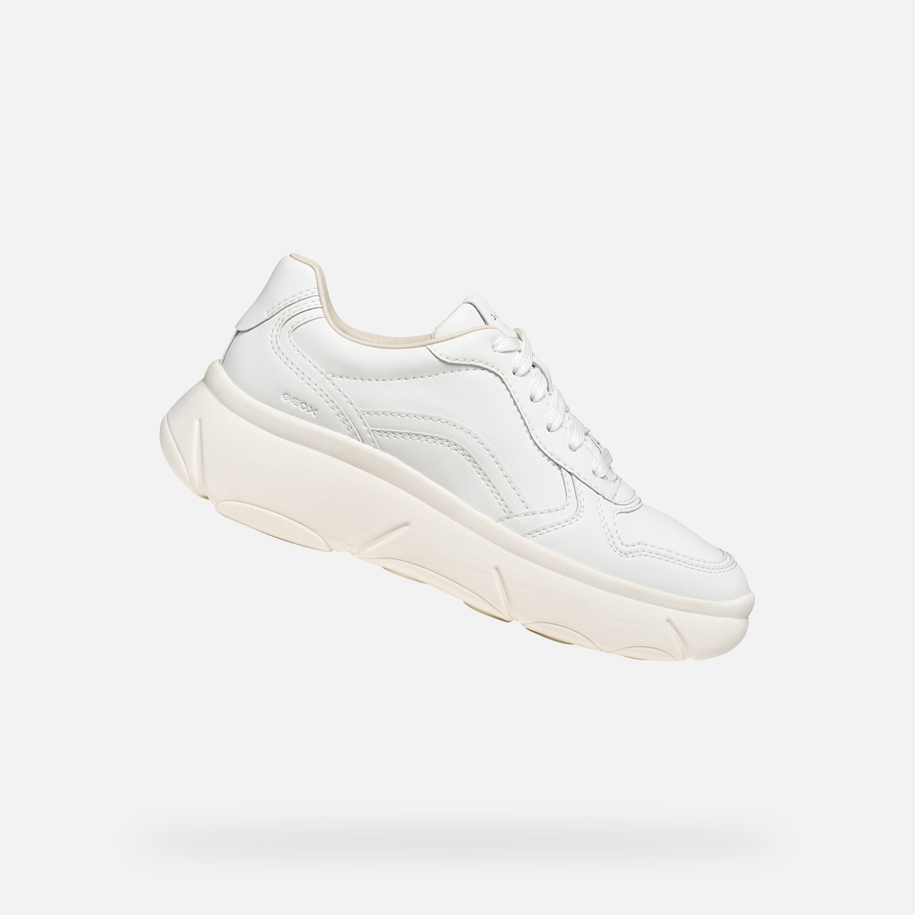 Bílé dámské tenisky Geox Nebula 2.0 X