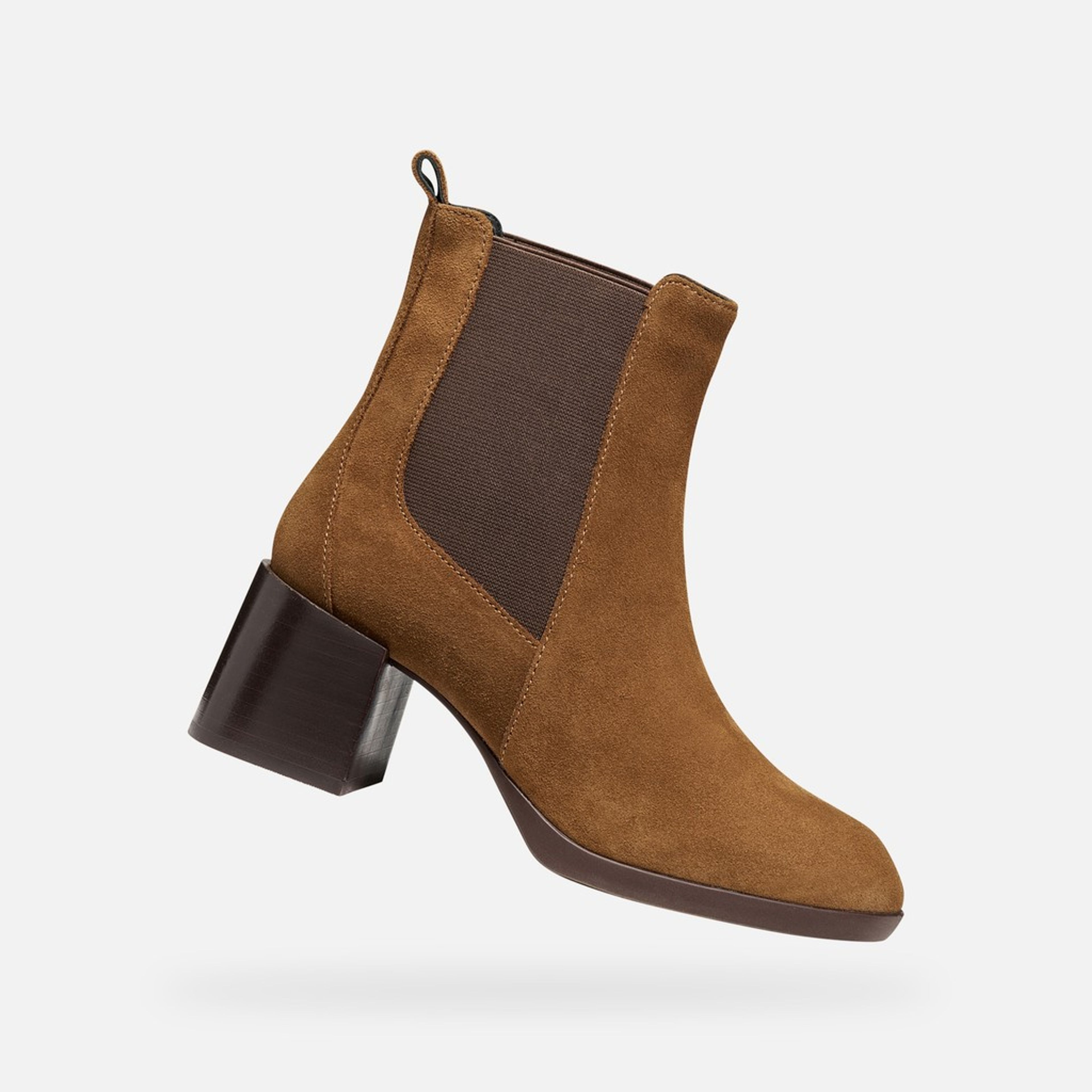 Hnědá dámská kotníková obuv Geox Walk Pleasure 55T - 001