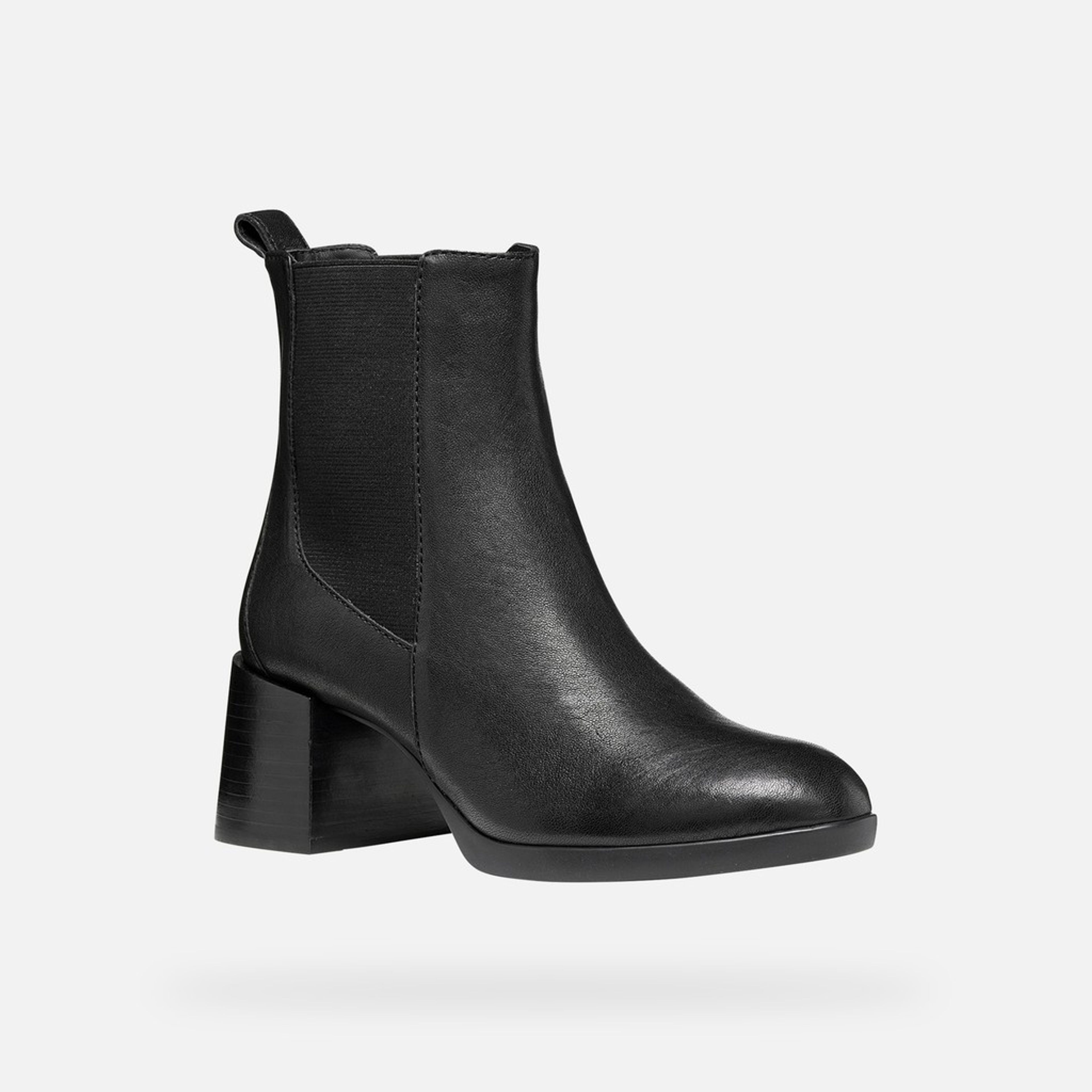 Ghete negre pentru femei Geox Walk Pleasure 55T - 003