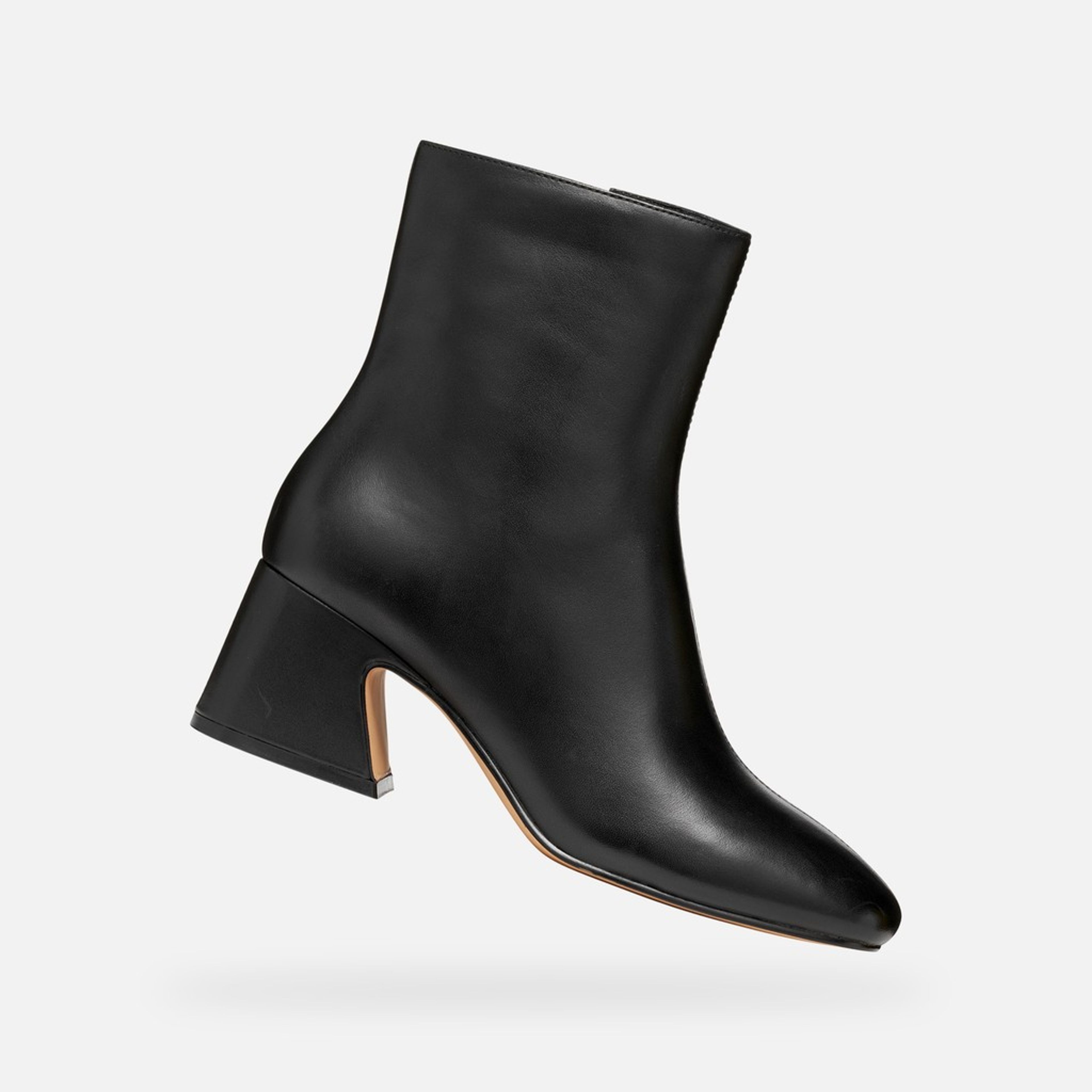 Ghete negre pentru femei Geox Kalidine - 001