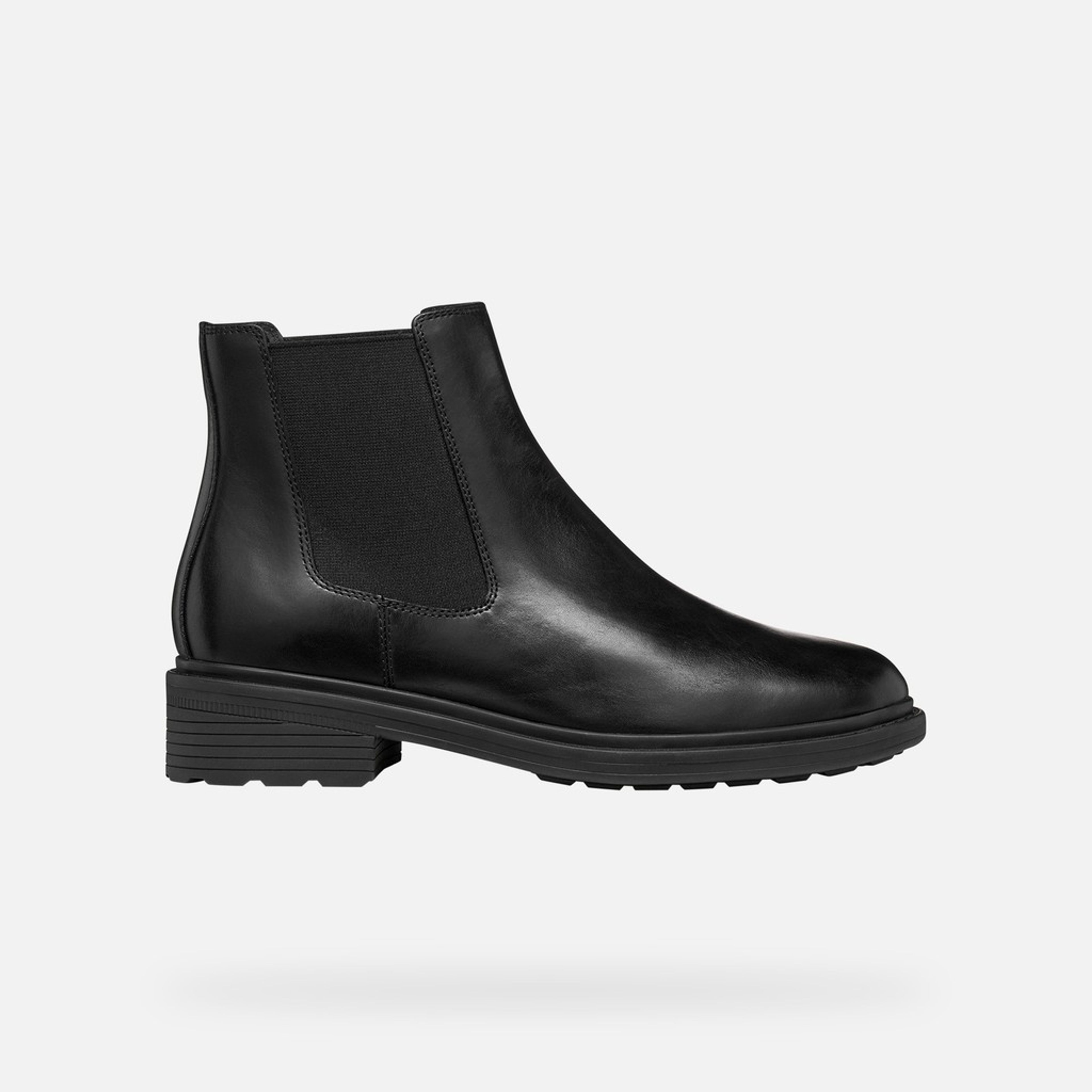 Ghete negre pentru femei Geox Walk Pleasure B - 002