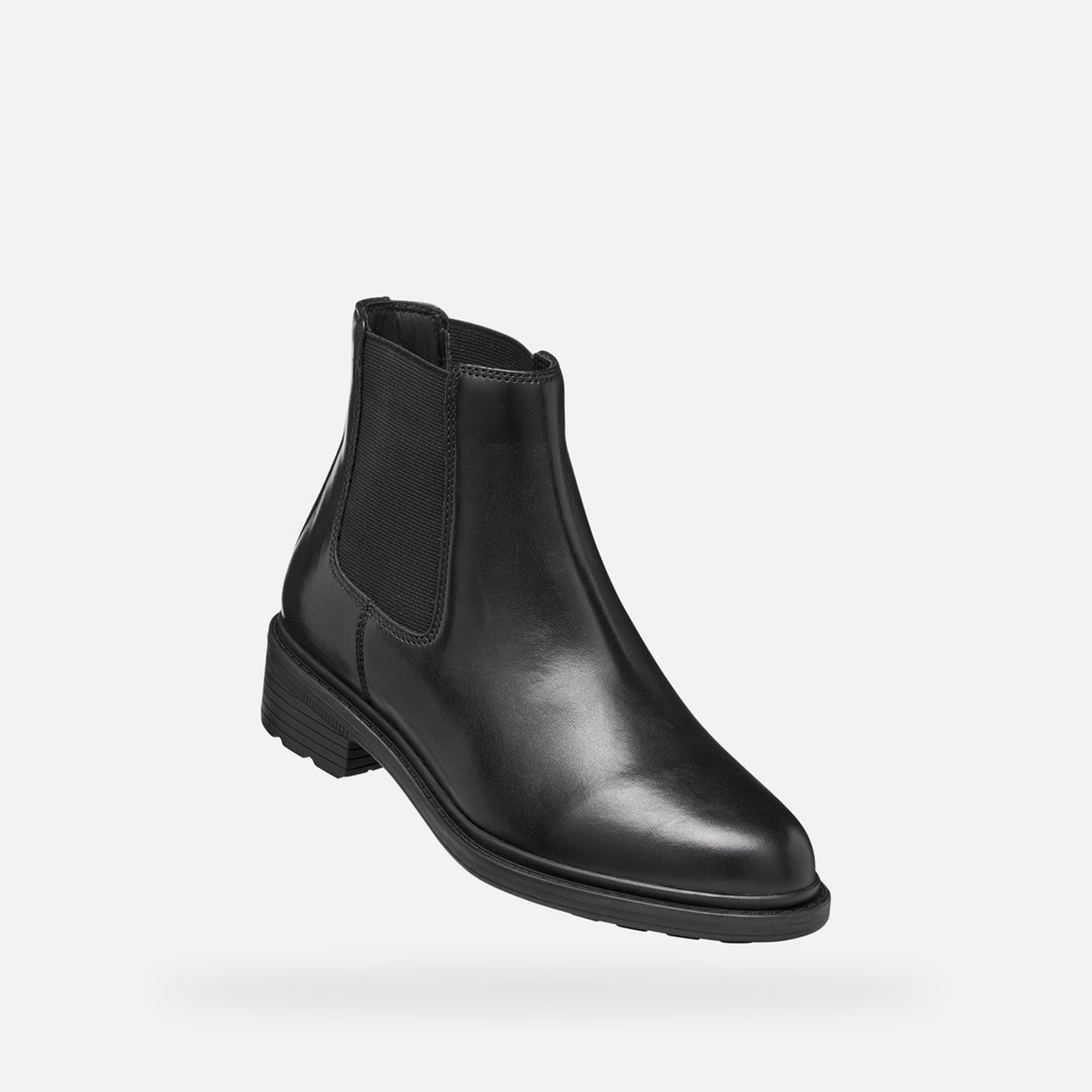 Ghete negre pentru femei Geox Walk Pleasure B - 005