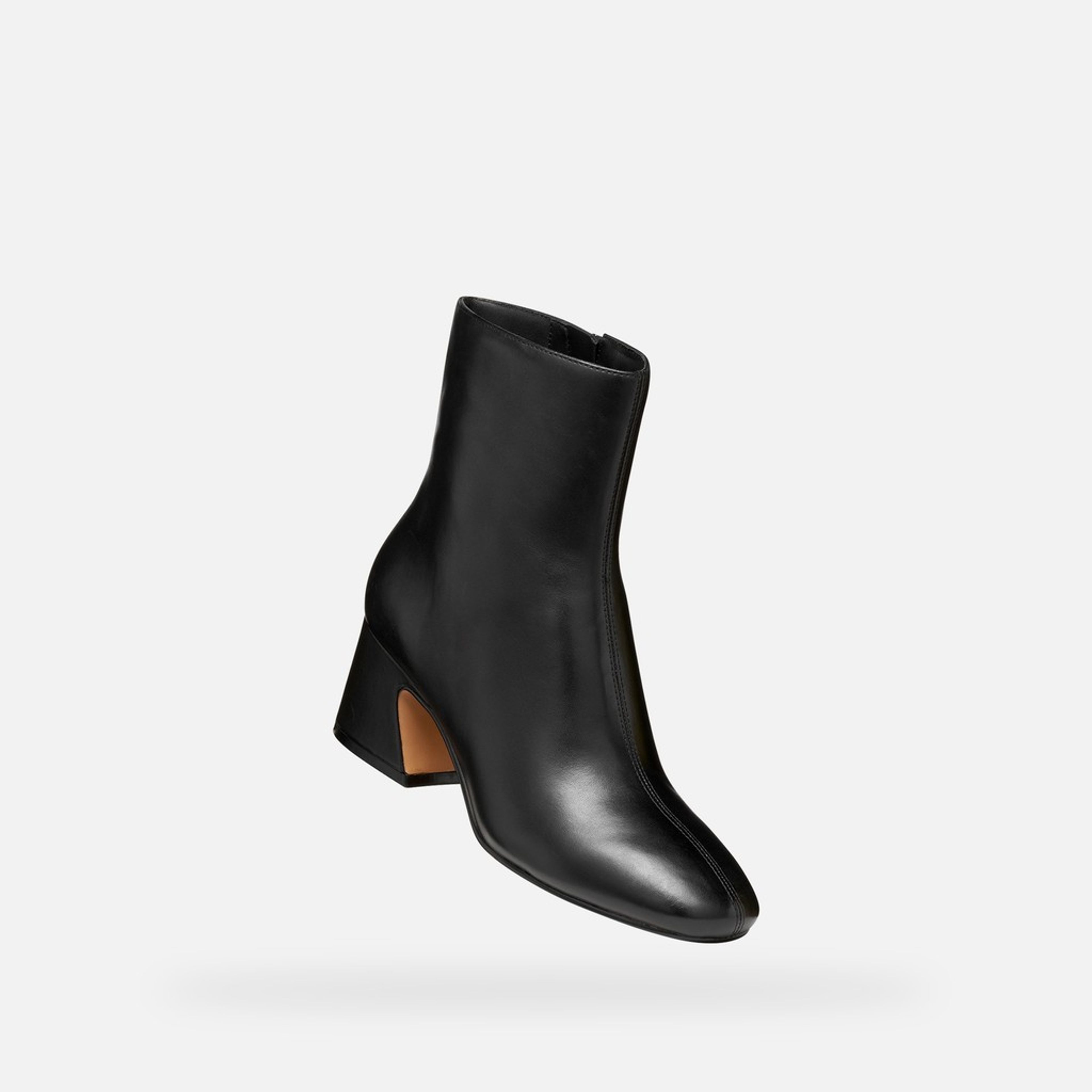 Ghete negre pentru femei Geox Kalidine - 005