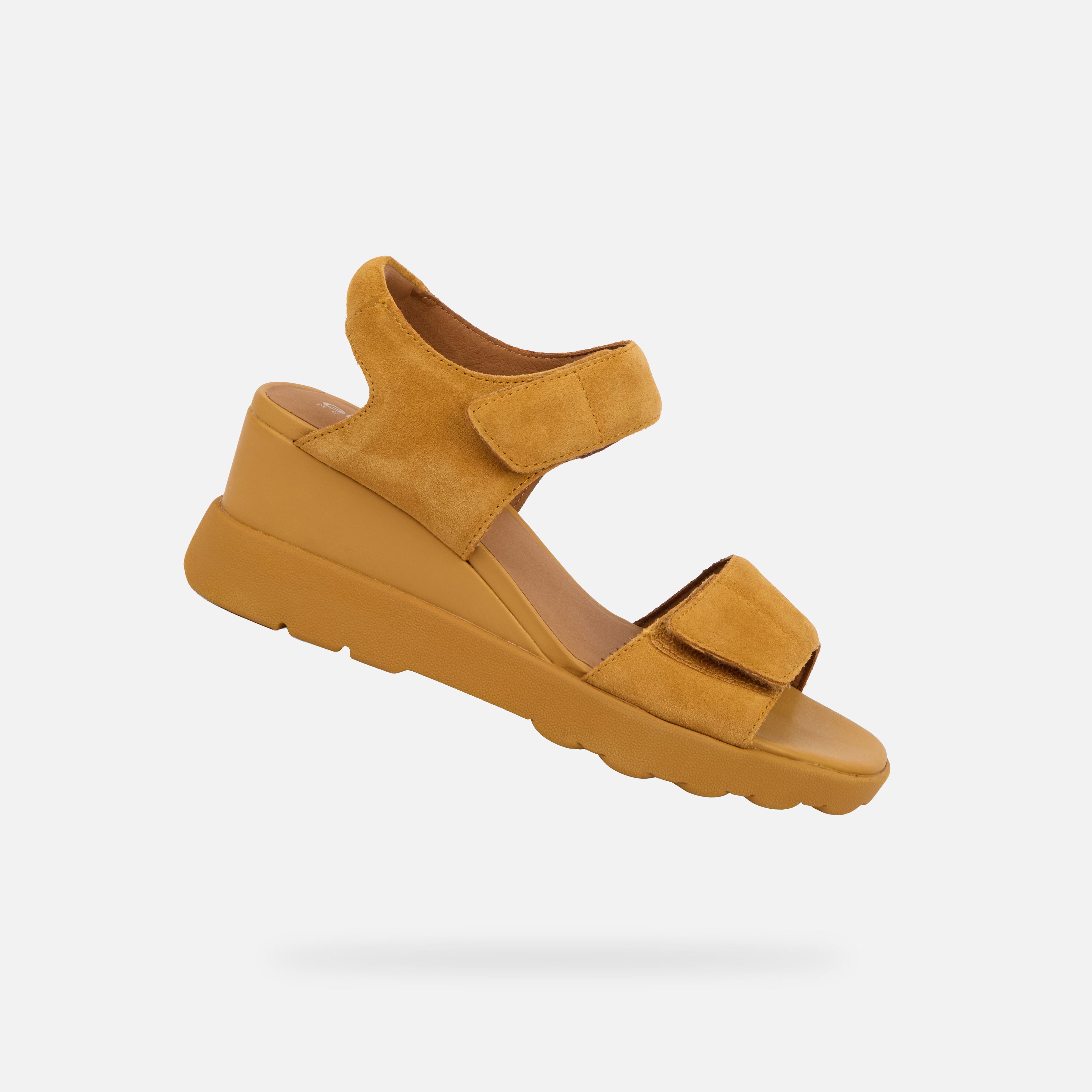 Żółte damskie buty na koturnie Geox Spherica EC6