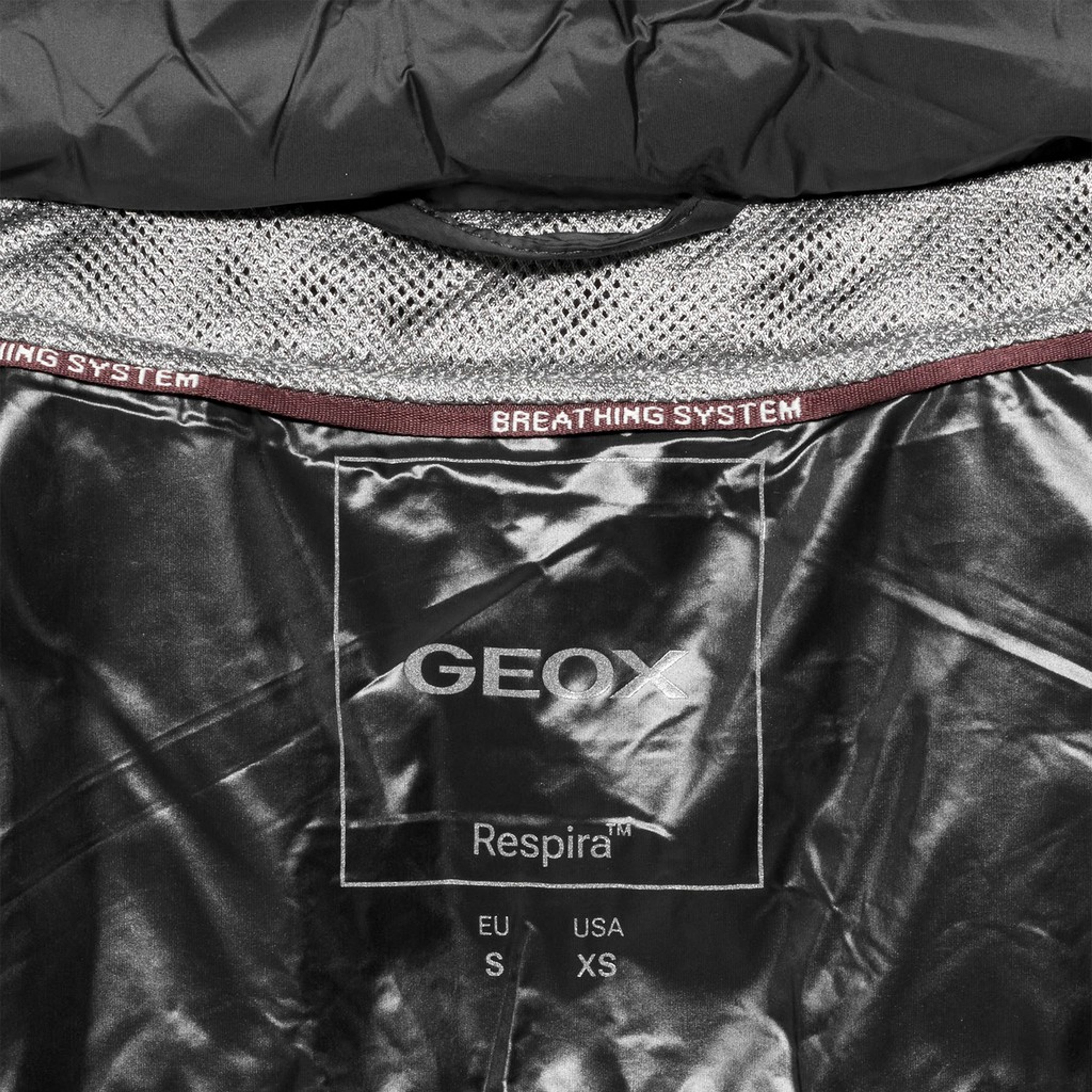 Černá dámská péřová bunda Geox Jaysen - 010