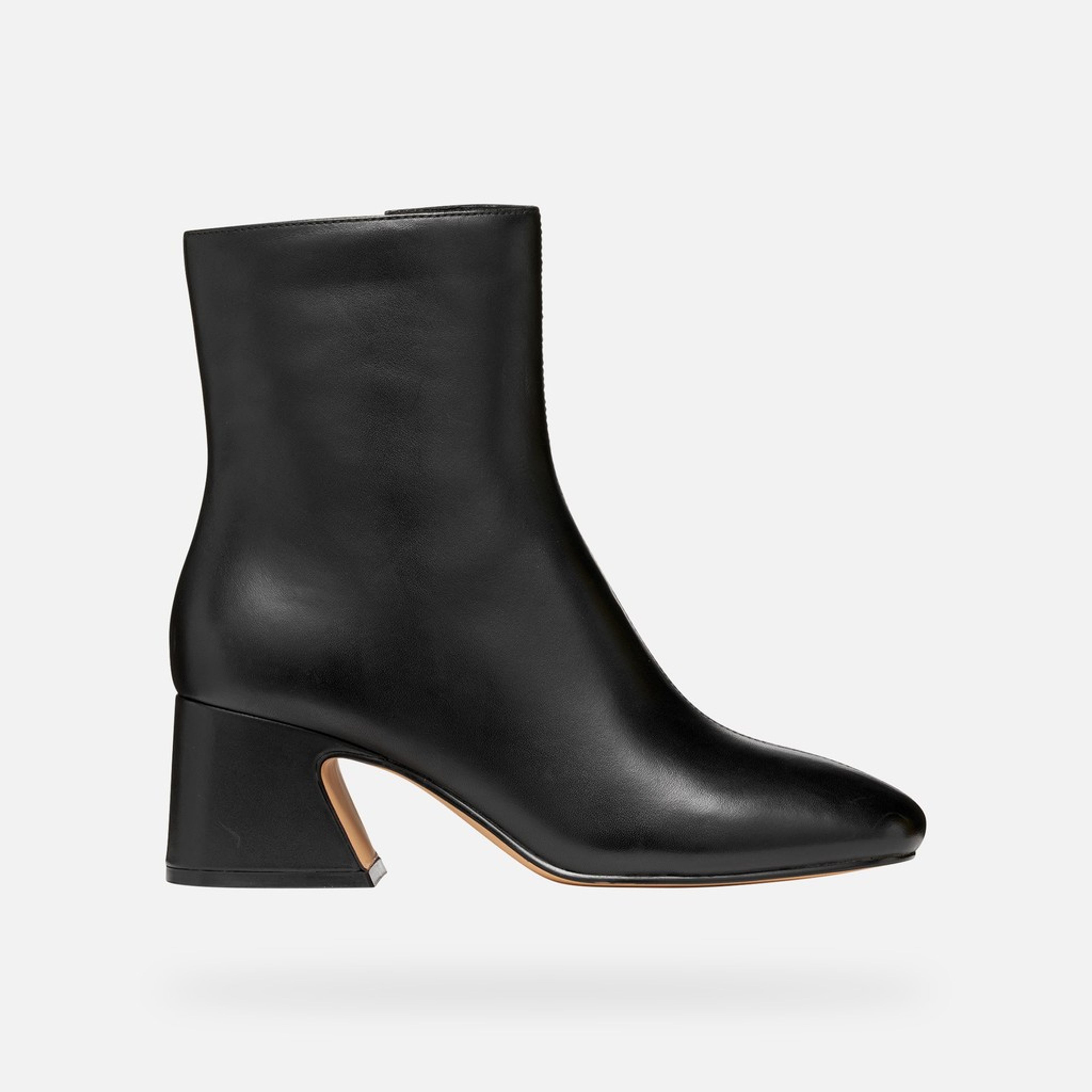 Ghete negre pentru femei Geox Kalidine - 002