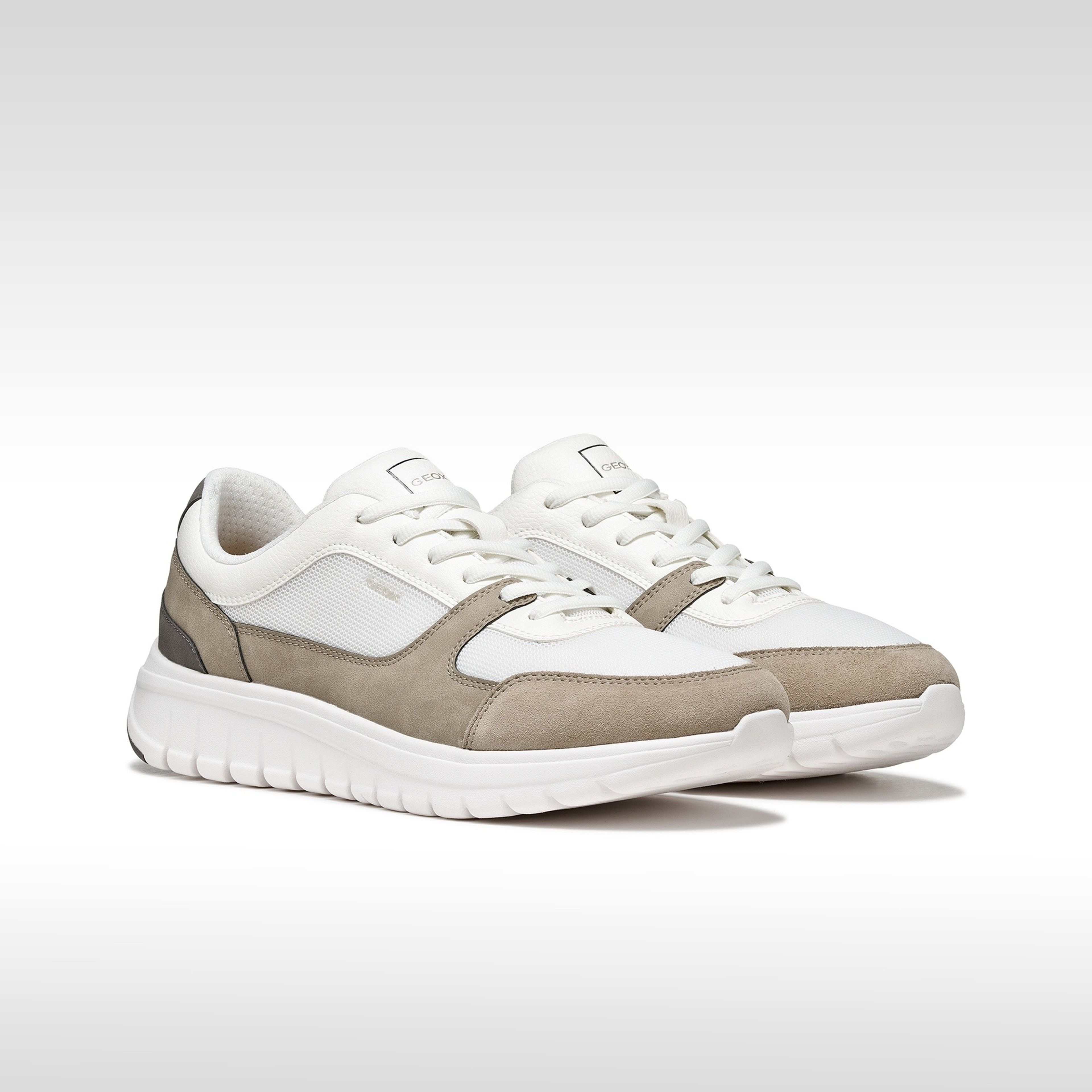 Białe męskie sneakersy Geox Flextride R