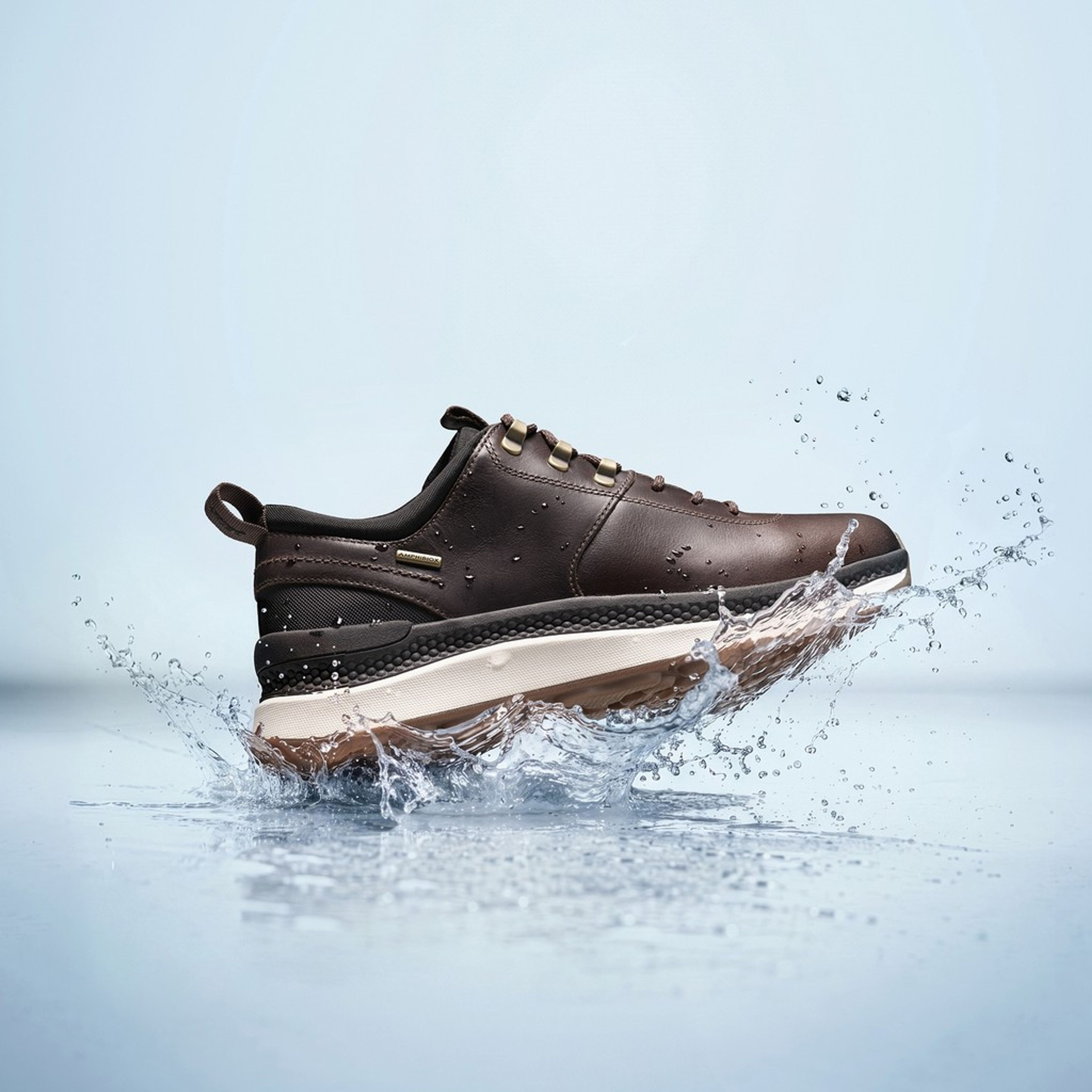 Ciemnobrązowe męskie sneakersy Geox Spherica Actif X2 - 008