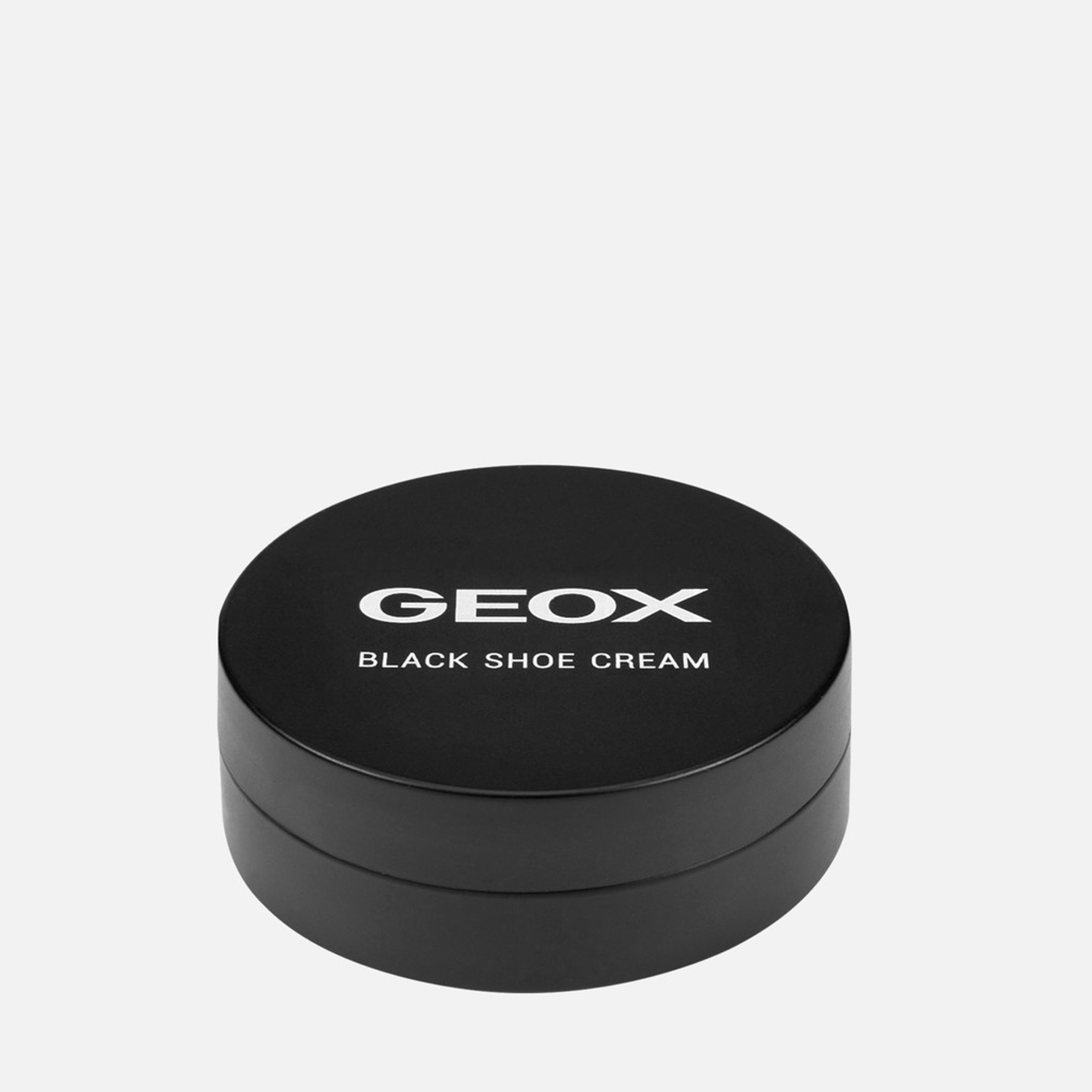 Krém na čierne topánky Geox