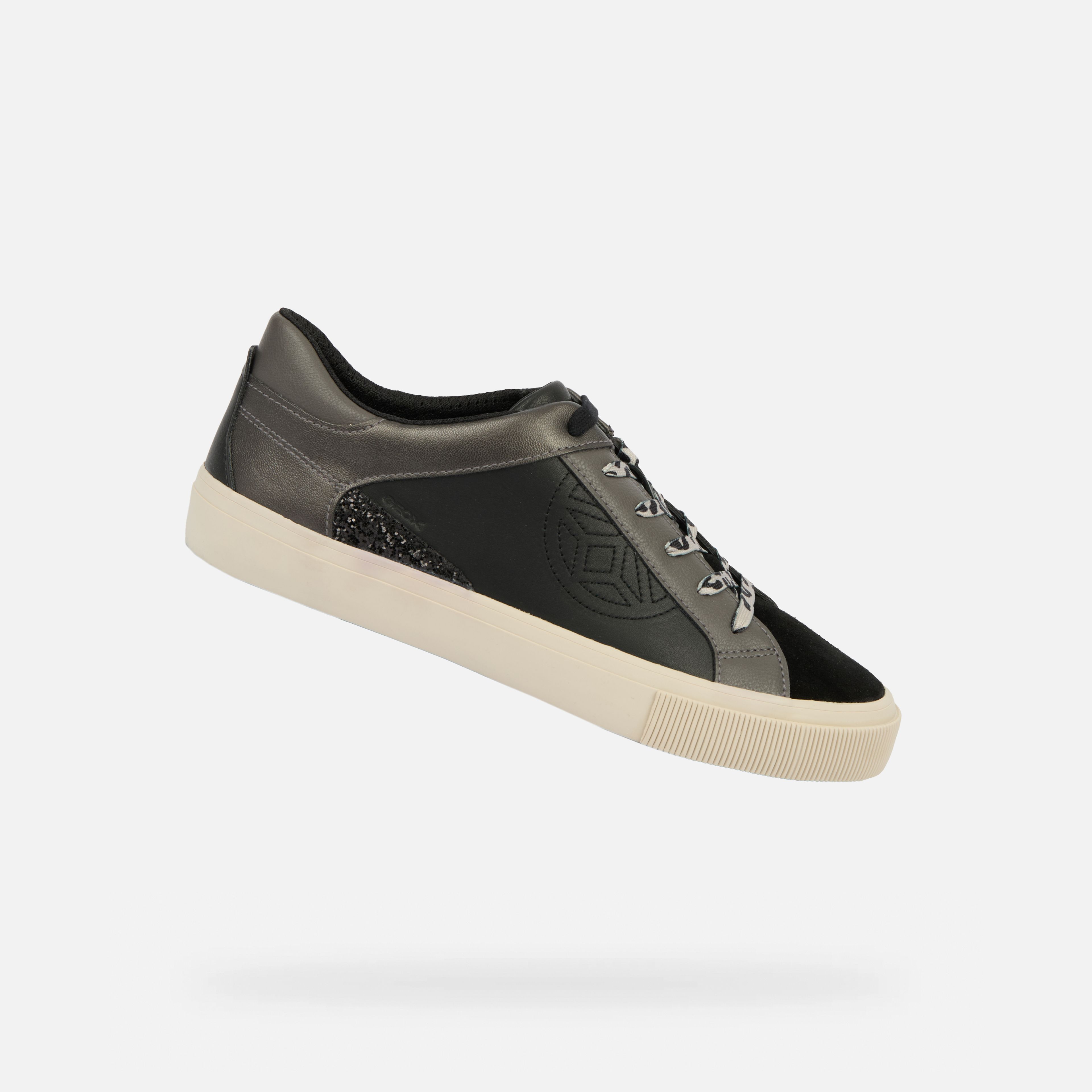 Czarne damskie sneakersy Geox Emmeleny