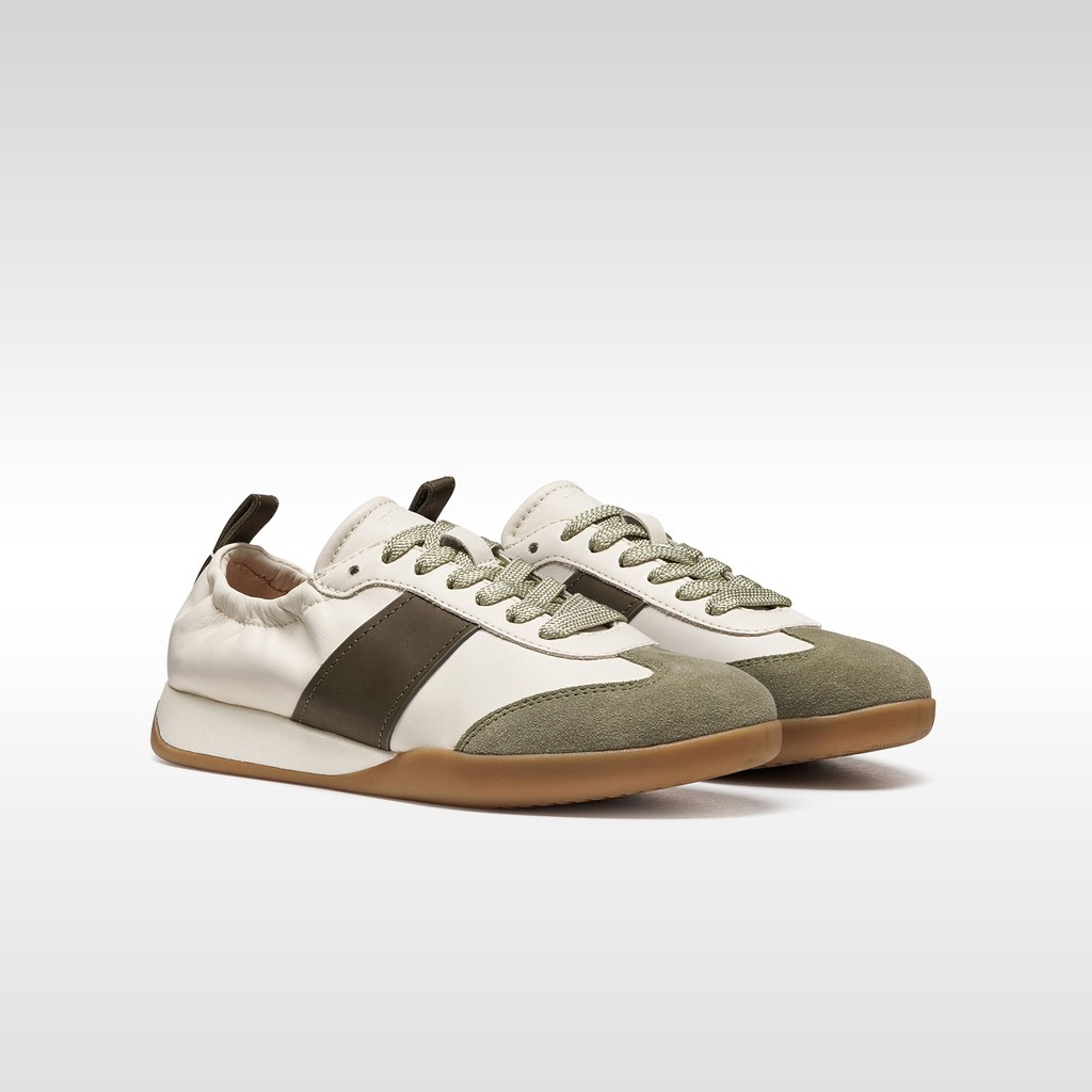 Krémpvé dámské tenisky Geox Maryemy - 008