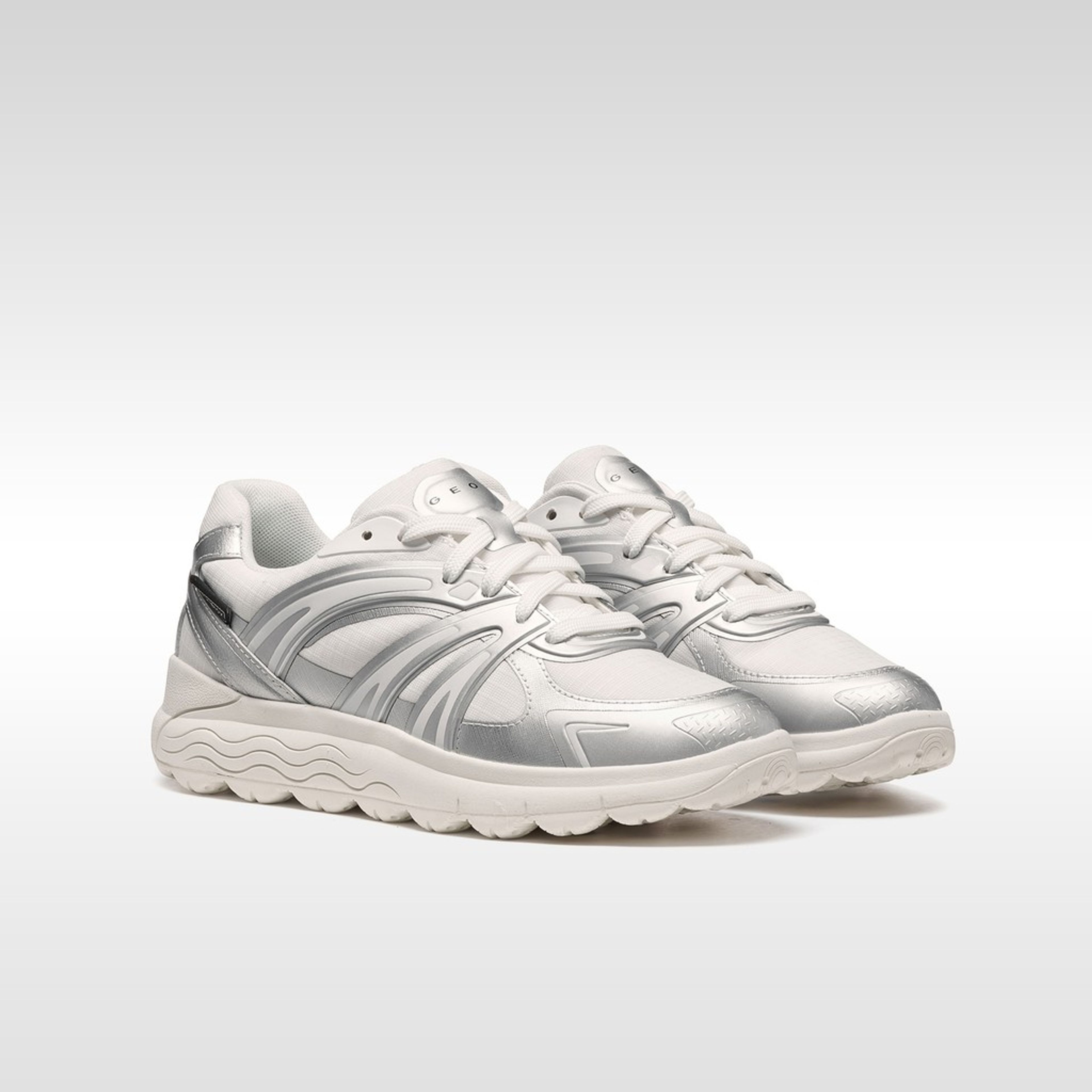 Sneakers albi pentru femei Geox Spherica 4x4 B ABX - 008